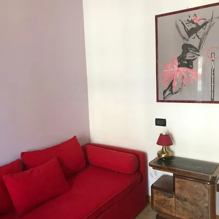 Casa Lago Gerundo アパート